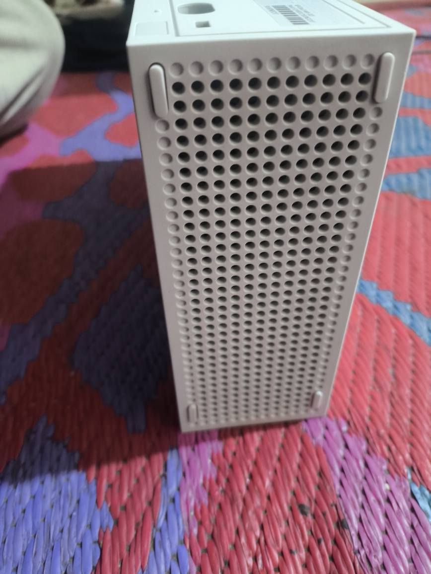 اعيد النشر بسبب العود الكاذبه سلام عليكم شباب سيريس اس لوك ستيكر مكفول من كلشي مع كارتون كيبلات اصليه جوستك اصلي مع كيم باس شهرين جهاز لا مفتوح ولا مصلح سعر 310 مكاني بغداد شعب حي اور سبع قصور  رقمي *********** متواجد واتساب
