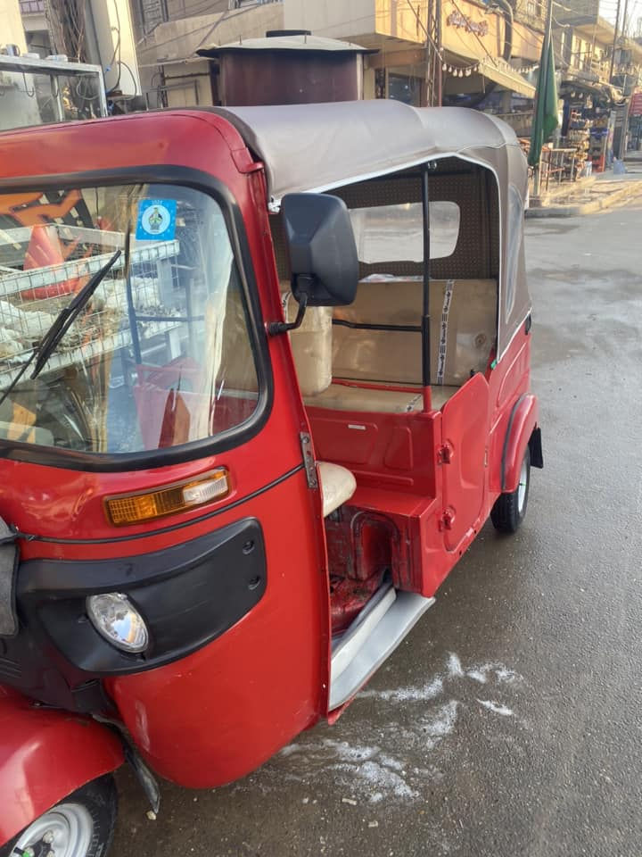 سلام عليكم تكتك للبيع 21 مرقم 
بيهء طخه شبر جوه البكلايت معمره 
 
رقم ***********
