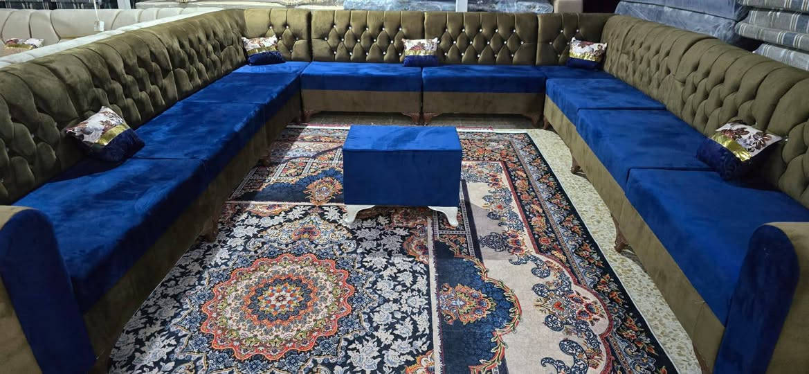 تخم ديوان تسكام💥 ١٠قطع 💥قياسه ١١متر ونص 🌹داير حرف  u🌹 ياخذ١٦نفر 🌹مقعد بلوك اسود  ١٦ ملم ثقيل اسفنج ضغط عالي درجه اولى🌹خشب جام روسي   مع طبله و٥كوشات هديه 🌹🌺🌹  موصفات شغل التركي 
العنوان نجف حي الرحمه شارع٢٠ مجمع العائله او مجمع ابو محمد *********** النجف, العراق
