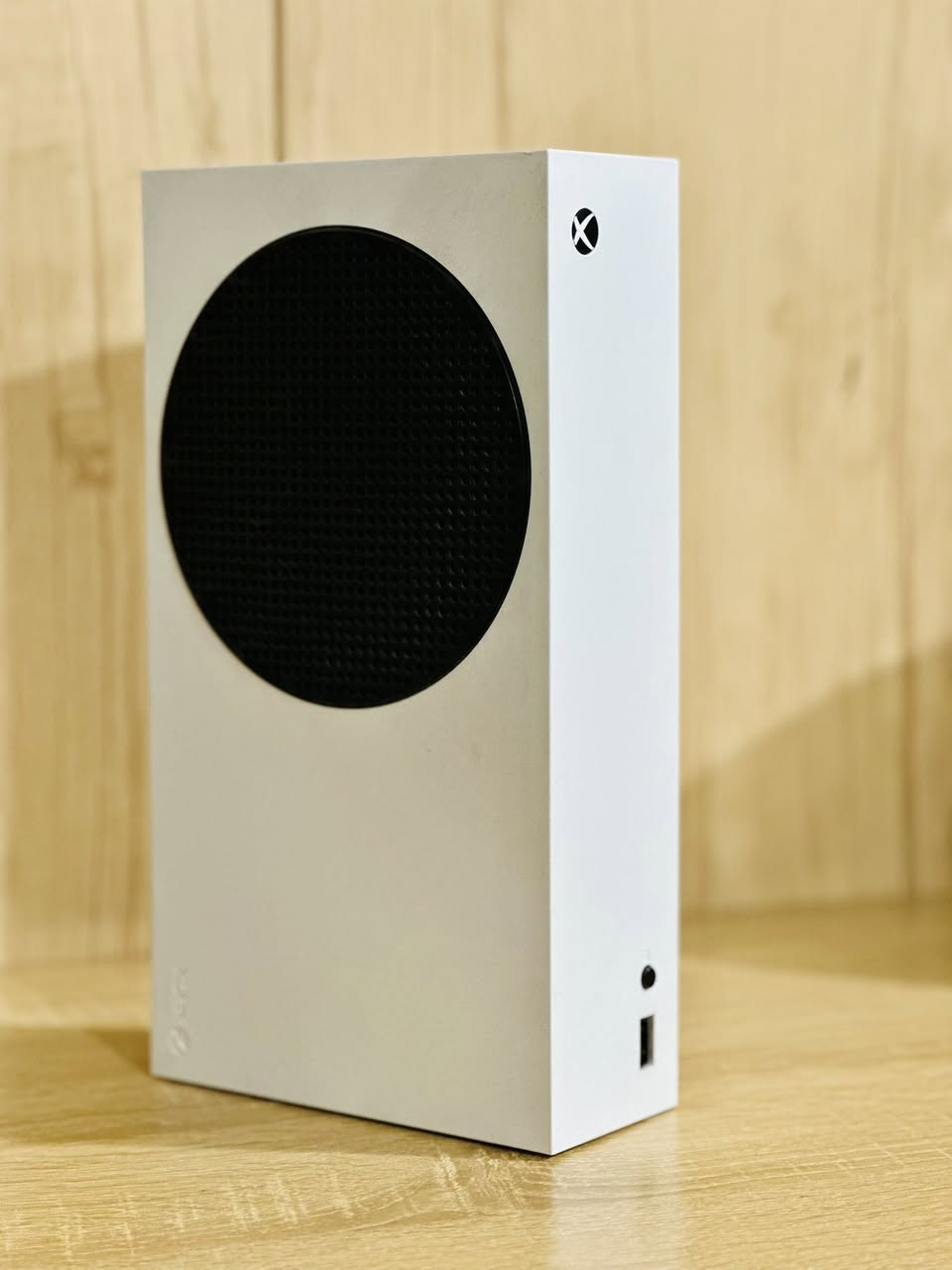 السلام عليكم ورحمة الله 
اكس بوكس سيريس اس 
Xbox series s
الصورة تسولفلك عالنضافة 
اخو الجديد ممفتوح ولا مصلح 
كامل ملحقات اصلية 
ويه جوستكات عدد 2 
الاولى الاصلية 
والثانية كيم سير واير 
+ UBS جديد ونضيف 
+ حساب فورزة كامل 
قطعة نضيفة بسعر حلو
السعر (370)
 الشراي يتصل 

‭0787 119 2074‬

مكان الجهاز كربلاء
