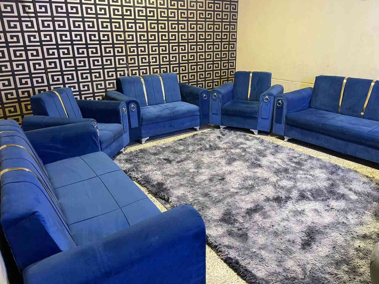 تخم 10 مقاعد بدون اي ضرر ب220
***********
