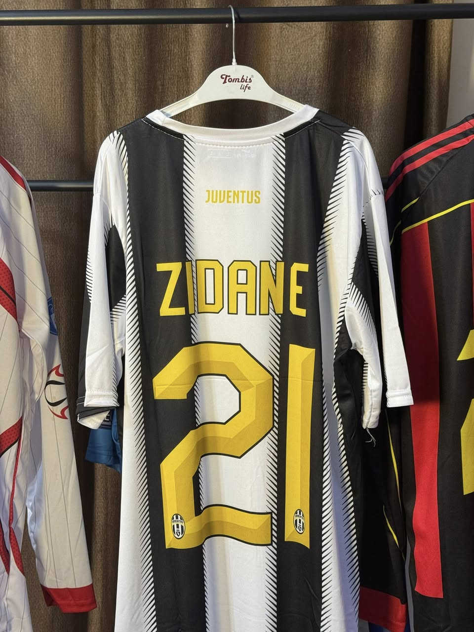 دريسات كلاسك قياسات من S لل XXL 
خامه تركي بارد ( مو تايلندي مو تايلندي) 
بدون شورت 
النص ردن سعر القطعه ب 9 آلاف 
و الردن كامل كامل سعر القطعه ب 11 الف 
توصيل كل محافظات العراق ب 3 الاف 
للحجز و الاستفسار التواصل مع الرقم *********** أو مراسله الصفحه
