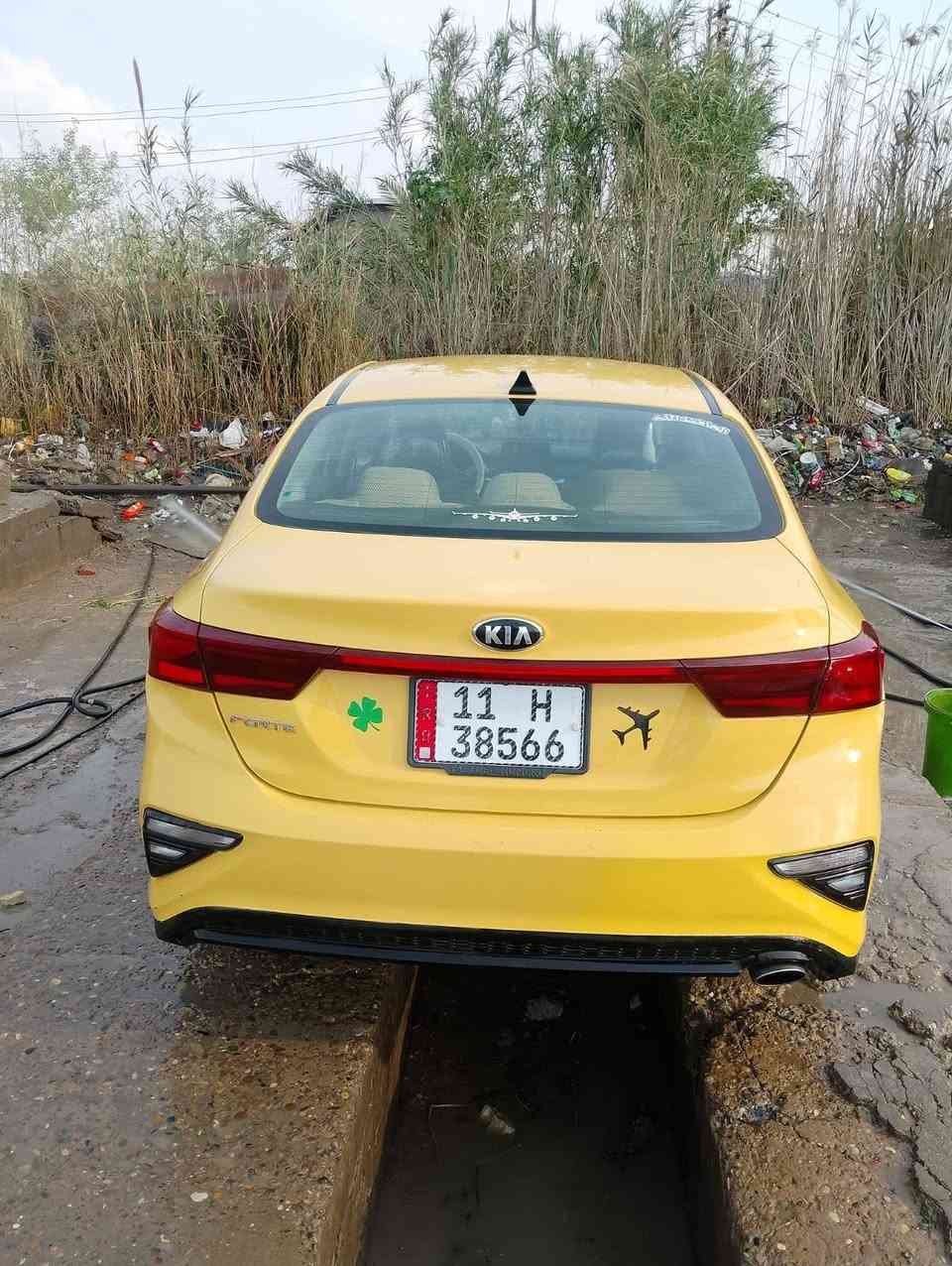 السلام عليكم 
كيا فورتي موديل 2020
السياره محرك غاز محوركيرايتي
وارد أمريكي بس هاذا الحادث 
مكان بغداد الشعب السعر 138
***********
