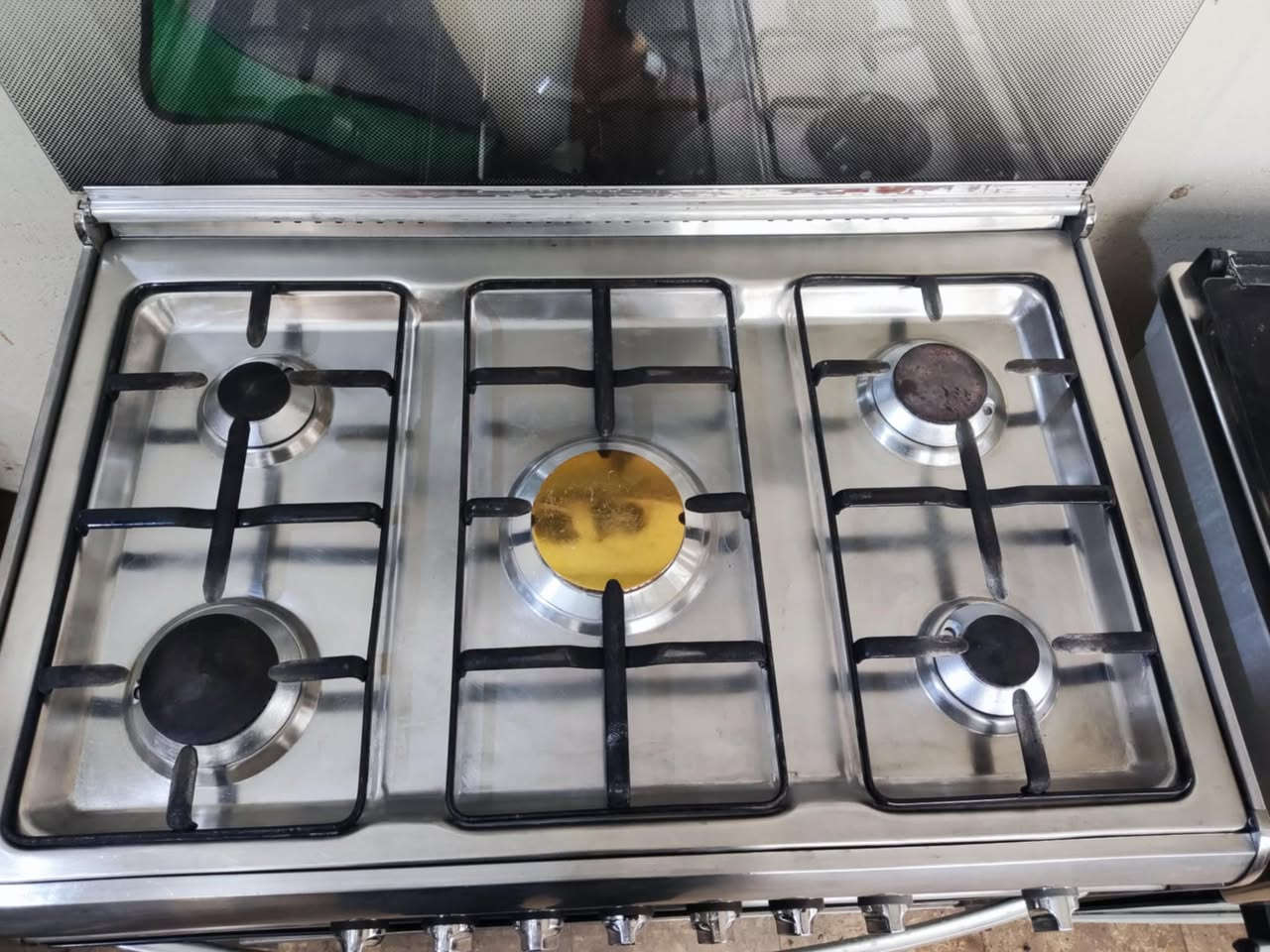 طباخ  مصري يونفيرسال
نظيف وشغال على الفحص. والضمان 
  ضمانة شهرين. 
  اي اشكال بي اني خادم
سعره190 وبي مجال بسيط
مكاني نجف  سوك حنون.   ***********

اراوس بطباخات تعبانه. مناسبه
