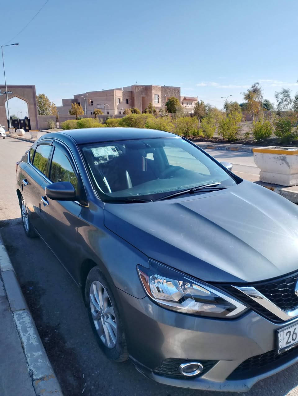 السلام عليكم سنترا وارد أمريكي 2018 ضررها بصندوق سياره بصمه تحكم ستيرن رادار أمامي نظام ايكو صرف بانزين نظام سبورت بيها كلير  من امريكا بس مكفوله من معجون وصبغ السياره باسمي ثاني يوم احولك  السعر 110وبيها مجال للطيين رقمي ***********
