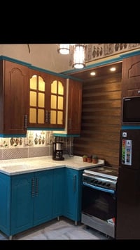 مطبخ جاهز • خشب HDF • مستخدم ٦ أشهر