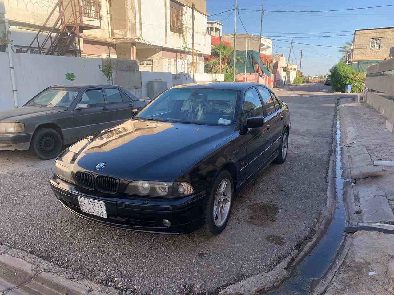 السلام عليكم

BMW 528 

92$. وبيها مجال حك الجية

فول ماعدا فتحه

كير محرك بشرط محرك جديد مشدود عليه

سيارة كاملة بدون نواقص سيارة مال بيت

سيارة مصبوغة عام اثر جراد وصبغ درجة اولى بالتقشير ثم الصبغ بالفرن

حادث السيارة جاملغ واحد طرف السكن بيها شويه بالبطانه

رقم كركوك سنوية جديد باسم الشخصي وبيها بطاقة بانزين تريد تحويل تريد وكاله

رقم الهاتف 
*********** كركوك, العراق
