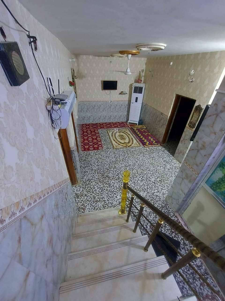 دار للبيع
الموقع الجمجمه قرب مدرسة عمران ابن علي
المساحه ٢٠٠متر طابو زراعي
الواجهه ١٠ نزال ٢٠
يتكون من غرفتين نوم استقبال كلدور مطبخ مجمع صحيات
الطابق الثاني غرفتين نوم وكلدور 
السعر خاص او اتصال
***********
نستقبل كافة العروض التجاريه والسكنيه
