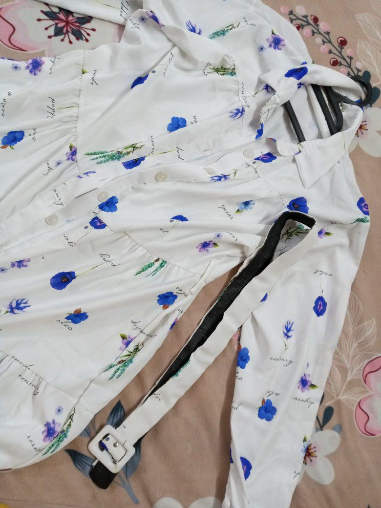 السلام عليكم فساتين للبيع ملبوسات نص ساعه ولعابات وديجي وايباد استعمال قليل


**إذا كنت صاحب هذا الإعلان وتريد حذفه لأي سبب، رجاءا أرسل رسالة إلى الدعم الفني**