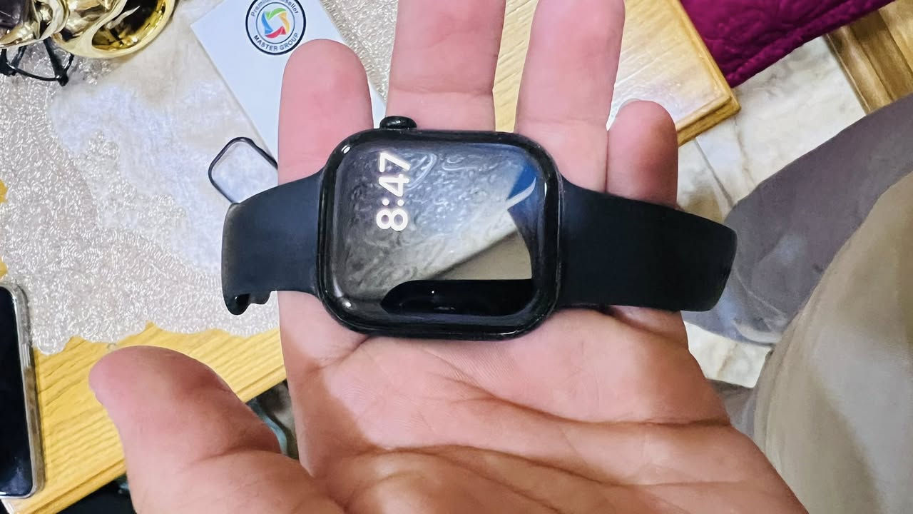 السلام عليكم
apple watch series 10
البطارية :99
النظافة :100‎%‎
ملحقات كاملة مع درع هدية 
السعر:375وبيه مجال بسيط


**إذا كنت صاحب هذا الإعلان وتريد حذفه لأي سبب، رجاءا أرسل رسالة إلى الدعم الفني**