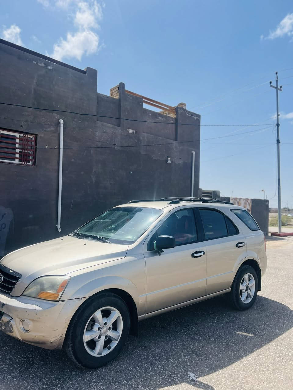 سلام عليكم سورنتو2007كير ومحرك وحداديه كفاله محرك6سلندر المرغوب السياره كلش جديده بيها جاملغ امامي صبغ فقط فقط كلير 
السعر85وبيها مجال 
الاتصال***********
مامتواجد بلخاص 👆👆
مواصفات السياره 
نص فول غني عن التعريف
