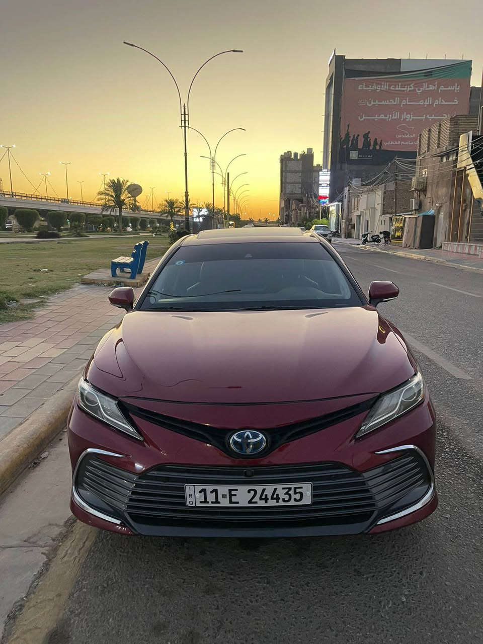كامري هايبرد للبيع 
السياره مكلف بنشره
موديل ٢٠٢٢
فئةxle فول مواصفات 
فتحه 
داتشو
اوتو هولد 
كشنات جلد
تدفئة وتبريد بالكشنات 
كامرات ٥ محيطمة
سستم jbl وكاله بلادي 
رادار امامي خلفي جانبي 
وضعيات قياده 
السياره حادثة جاملغ وجنطه 
مكان السياره كربلاء 
السعر ١٨٥ وبيه مجال 
تواصل ‭***********‬ كربلاء, العراق
