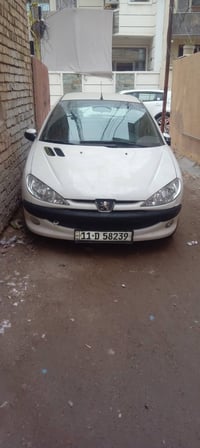 بيجو فرنسي ٢٠٦ موديل ٢٠٠٨ مابيه اي نقص السيارة للإستفسار ٠٧٧٢٨٥٣٩٨٧٩