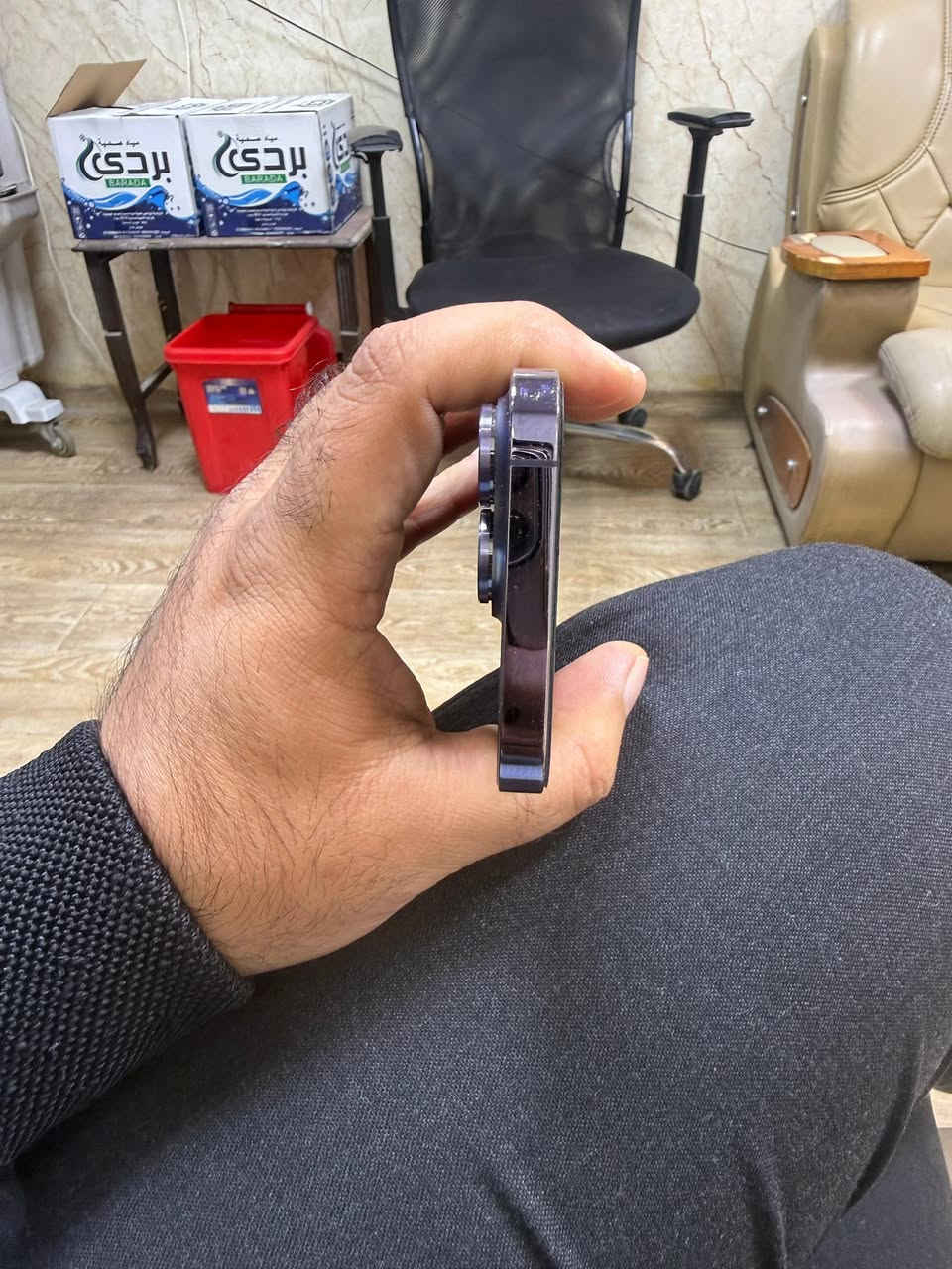 السلام عليكم ايفون 14 برو فقط ذاكرة 256 بطارية 81 جهاز ممفتوح ولا مصلح وكلش نظيف نسخة اليابان مراوس مع 15 برو او برو ماكس حته لو مبدل بطارية او ظهر مو مشكلة عنواني بغداد الاعظمية او بيع السعر قفل 650.000 متواجد خاص او واتساب ***********
