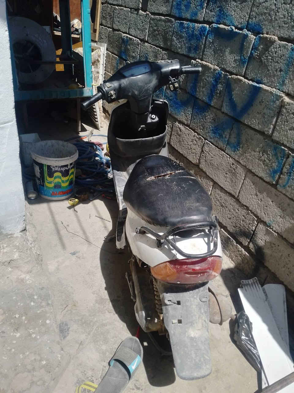 دراجه ما عرف اسمهة لا طشه الماكينه السعر 30 بس واتساب
***********
