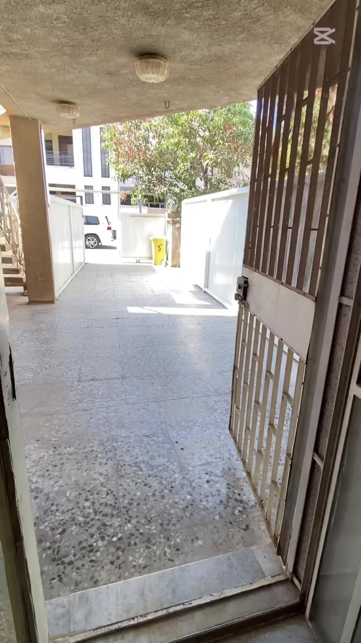 � شقة أرضية معزولة بالكامل في اليرموك
🚗 كراج يسع لثلاث سيارات
📹 التفاصيل كاملة موجودة بالفيديو

💰 السعر مناسب

📞 للاستفسار: ***********
📲 متوفر واتساب

نستقبل جميع الاستفسارات والعروض
