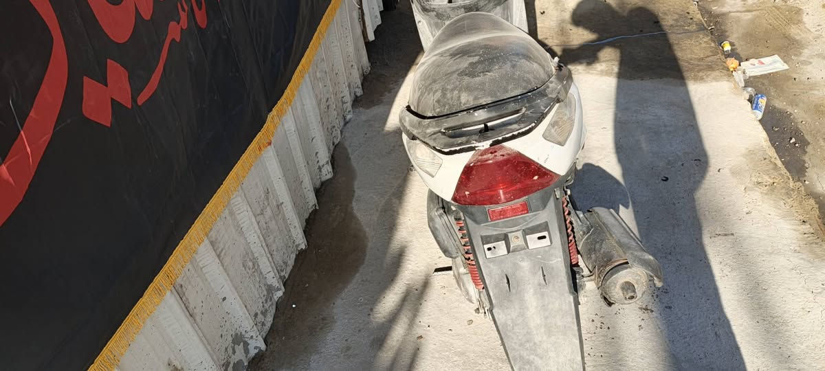 سلام عليكم دراجه ثعلب 🦊 كابريتر شغاله كلهه من الالف للياء بس متروكه عوزهه 3شغلات باتر تعبان ولجعمقه مال هندر ولكفر الامامي موجود بس مفطر دراجه نعومه وشلعه ومعدل خير من الله بس دراجه متروكه بحيث حته تايرهه لخلفي نازل وخالع 

بيع او مراوس


**إذا كنت صاحب هذا الإعلان وتريد حذفه لأي سبب، رجاءا أرسل رسالة إلى الدعم الفني**