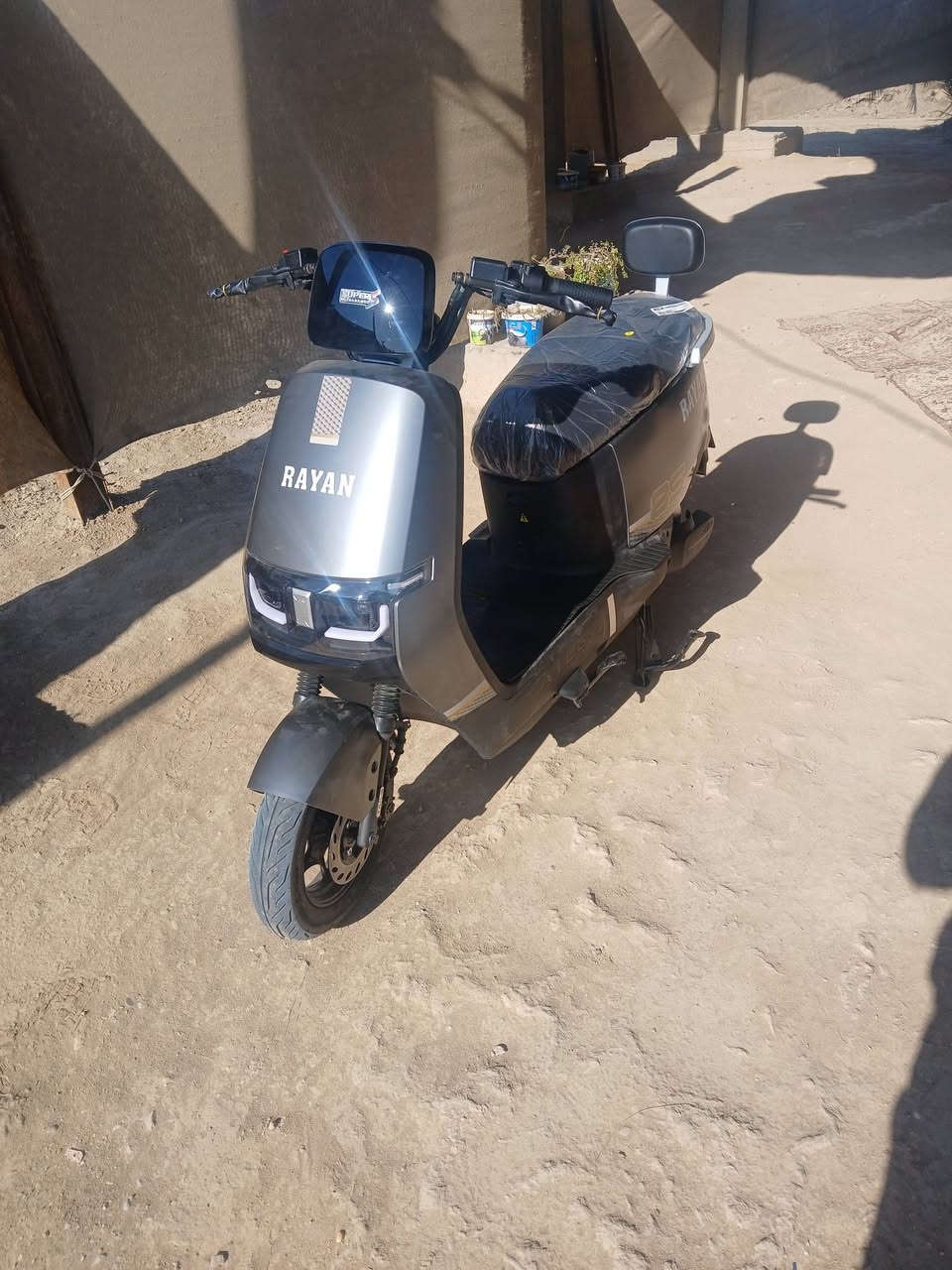 دراجه شحن   جديده ماماشيه بس مره وحده مشحونه  البيع مكان نجف عباسيه ***********
