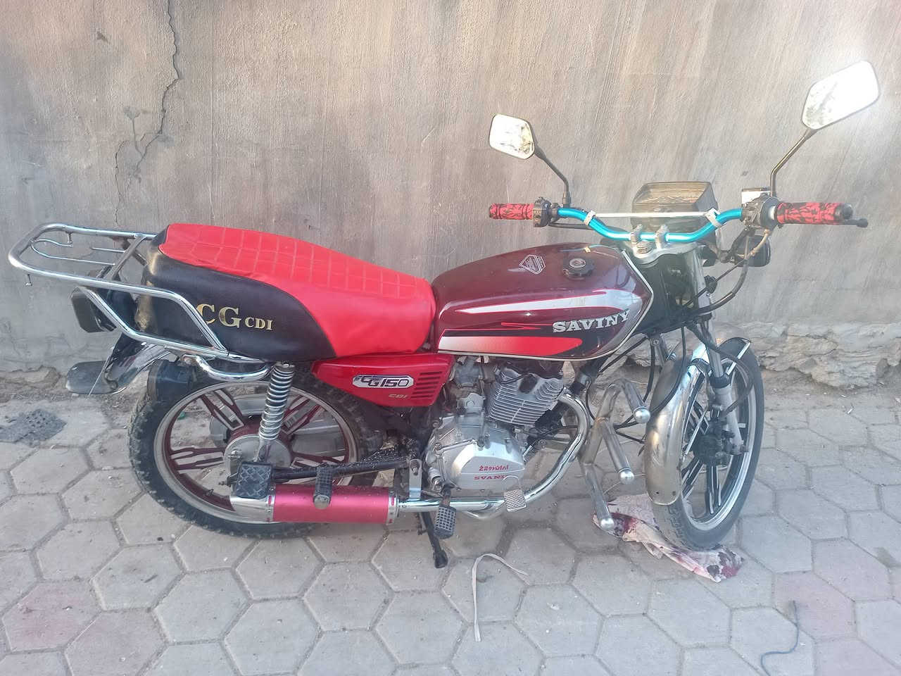 السلام عليكم مطار للبيع موديل 21 رمادي شارع 20 بي ورقه رمادي شارع 20 سعر 500  ***********
