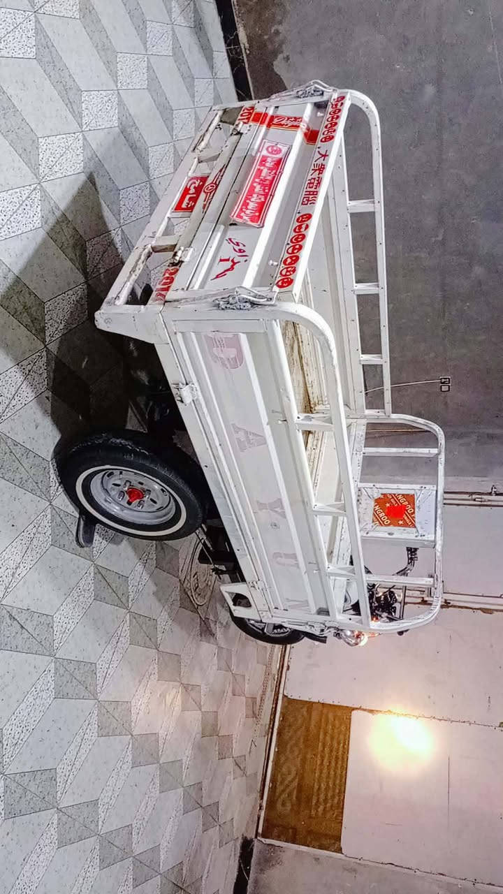 السلام عليكم ستوته موديل 2012 تعمير جديد محرك اول تبديله دهن الستوته احلاا من الصوره المكان ناصريه مركز حي السبل السعر مليون و 900 وبيهاا مجال حك الجيه الرقم ***********
