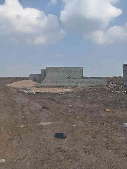 سلام عليكم بيت زاعي لبيع ينباع ع هذي الوضع المكان الزبير الدواجل شارع الكبه المساحه 250 ماي وكهرباء السعر 8   ***********
