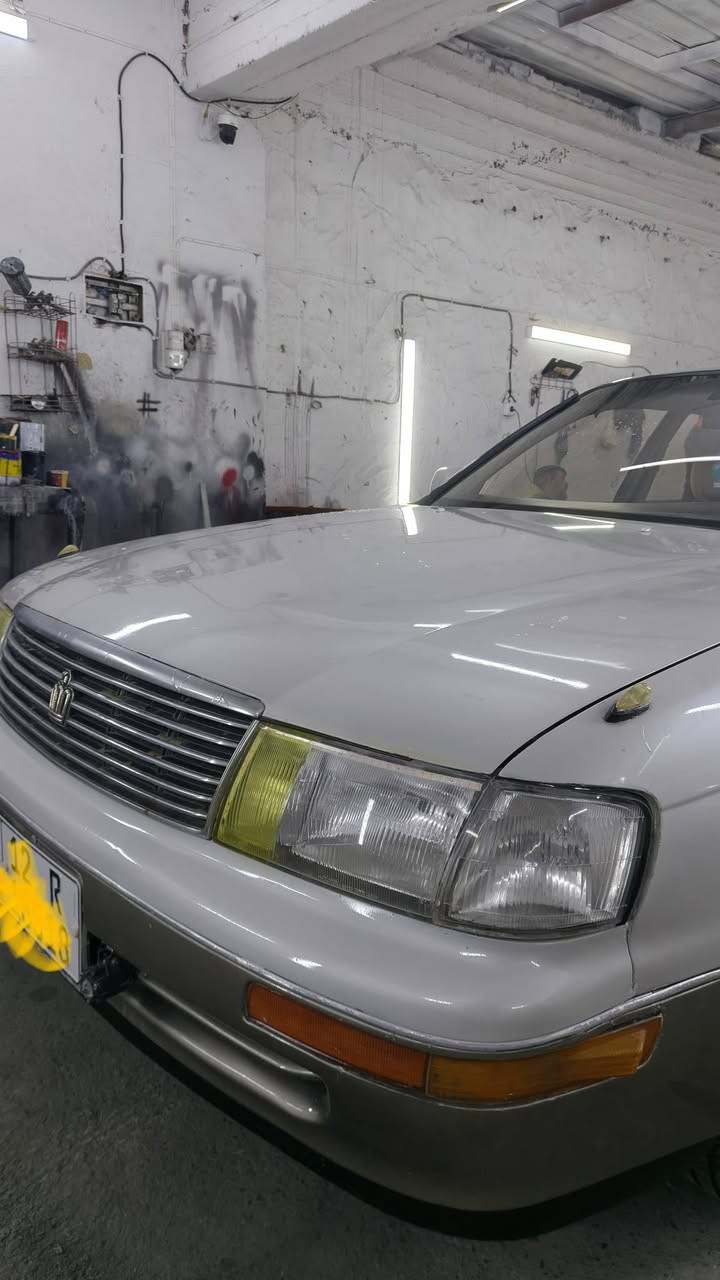 السلام عليكم عندي بطه للبيع الكل بشرط موديل 92شرط لا  الكص ول  ا.  لتشريح صبغ جمالي عام مال هزا كربون بنزين ماموجود محرك كير شرط سنوي 30 شرط التحويل رقم الهاتف *********** العنوان موصل الأيسر السعر 70 بي مجال
