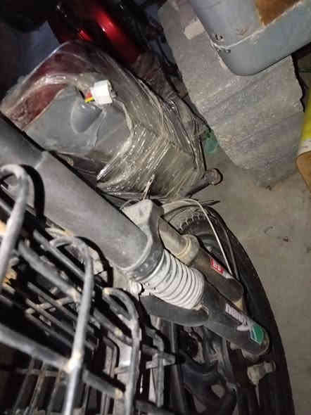 سلام عليكم عيني باسكل شحن فول الباسكل كلشي مابيه فقط بطاريات تبدله يحتاح بس هسه هوه يمشك مابيه شي للسواق لسوك مو مسافه بعيده كلش باسكل نضيف مابيه شي سعره 100الف المكان كربلا حي العسكري قرب حديقه النور رقم الهاتف ***********
