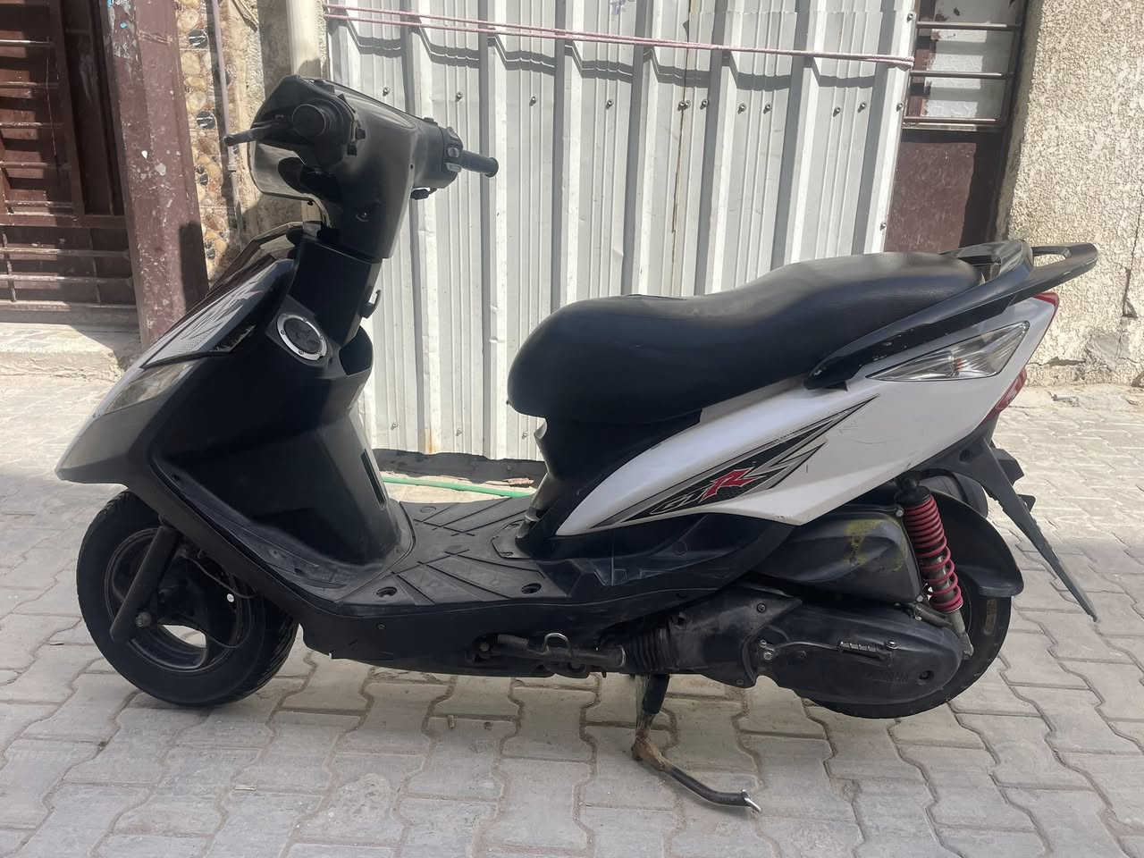 ثعلب رمبة مصار هواي نازلة اوراق موجودة كفالة عامة كل نقص ماكو ختم واحد ويه المكينة 
سعر ٧٥٠ وبيها مجال حك الجية مكان حرية ***********
