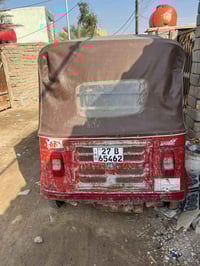 تكتك للبيع مديل ١٨ مرقمه سعرهه ٣ ونص وبيهه مجال +07853174679