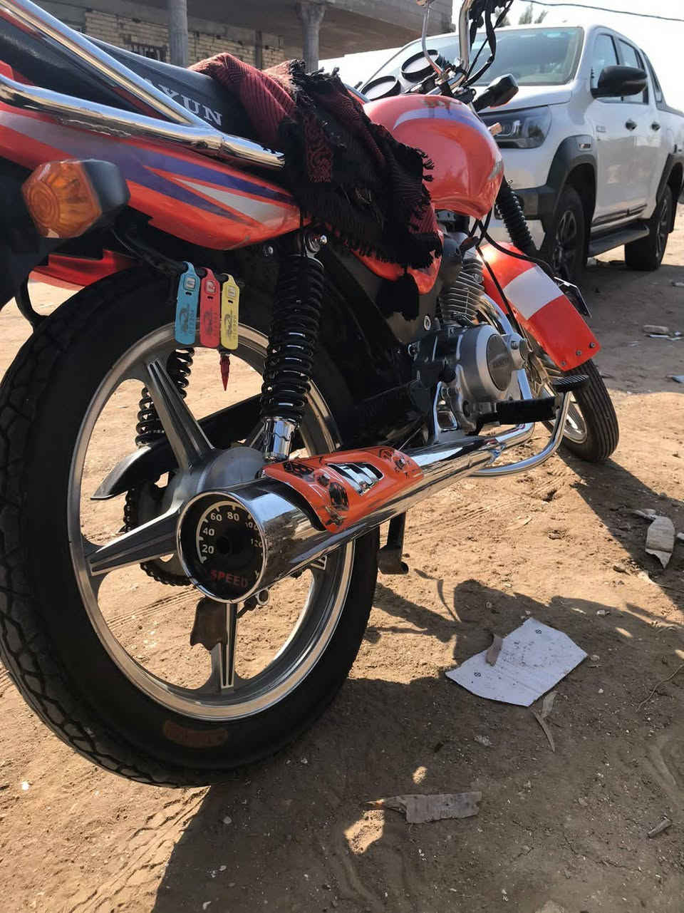 سلام عليكم عندي درجات دايون 3برتقالي 24و23و20لبيع اشراف بسمي  كلمن وسعره  وهاذه رقمي ***********غا
