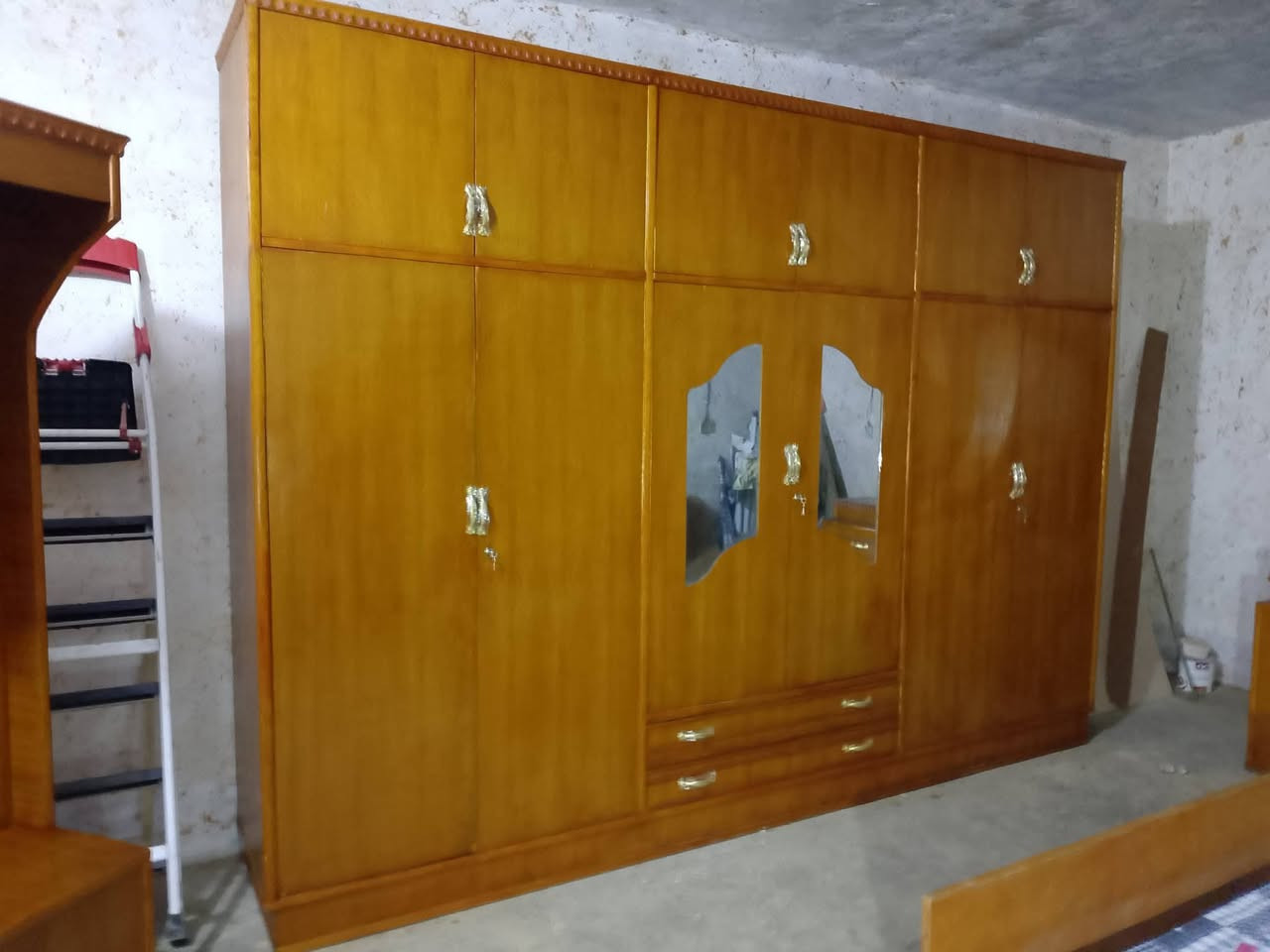 للبيع غرفه صاج 6 ابواب وملحق نضيفه مابيه اي ضرر
( السعر 575 ) العنوان ديالى هبهب 
 يوجد توصيل  (ديالى وبغداد) بكروه حسب المكان ***********
