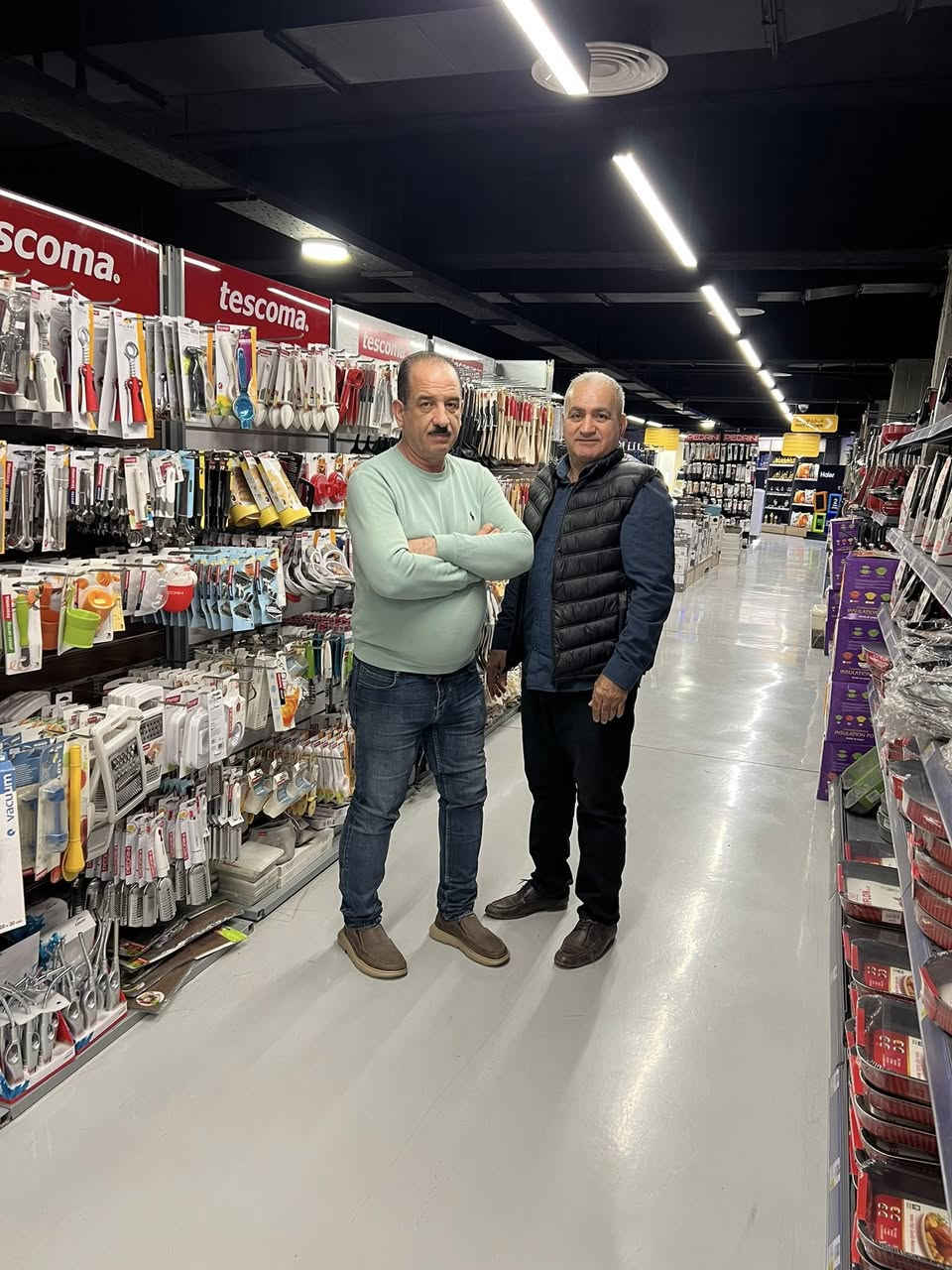 .com/. #Ibili    ماركه تسكوما الايطاليه الآن متوفره هايبر ماركت الورده كافه الماركات العالميه.     #Made_in_Spain 
أبيلي  مستلزمات  وأدوات مطابخ صناعه اسبانيه-للمزيد  افتح الرابط

www.ibilimenaje.com/en 
#الوردة .. تسوق بسعادة
زورونا في:
موقعنا الاول : بغداد/ الكرادة خارج
موقعنا الثاني: بغداد/ الكرادة/ تقاطع الشروق مجاور بدالة العلوية. 
نستقبلكم من الساعة 8:00 صباحاً حتى 12:00 منتصف الليل
للاتصال: ***********- ***********- *********** - 
6044 
Info@alwarda.com 
www.alwarda.comen
