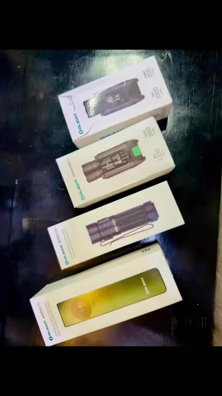 ‏• Arkfeld Pro: كشاف جيب "3 في 1" (إضاءة بيضاء + ليزر أخضر + ضوء UV كاشف)، تصميمه مسطح وعملي جداً.

‏• Warrior Nano: كشاف تكتيكي صغير جداً وقوي، مخصص للحمل اليومي الشاق والتحكم السريع.

‏• PL-3S Valkyrie: كشاف مخصص للمسدسات، يعطي إضاءة عريضة وقوية للمساحات القريبة والمتوسطة.

‏• Baldr Pro: كشاف سلاح احترافي، يدمج بين أقوى إضاءة في المجموعة وليزر أخضر دقيق للتصويب.


**إذا كنت صاحب هذا الإعلان وتريد حذفه لأي سبب، رجاءا أرسل رسالة إلى الدعم الفني**