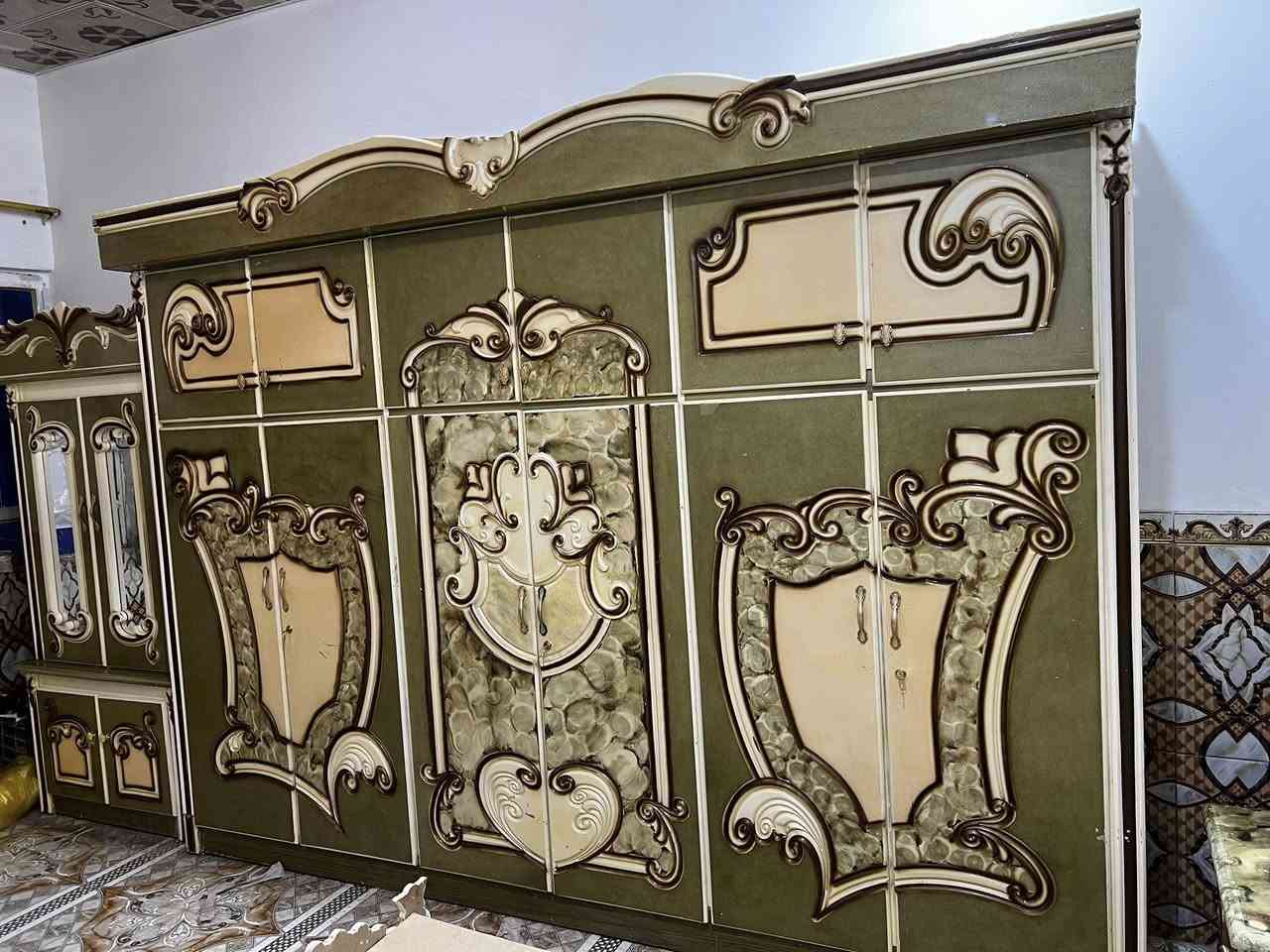 غرفه نجاره ام السته طابقين سعر 700 عنوان سوك الشيوخ حي العسكري رقم ***********@إشارة
