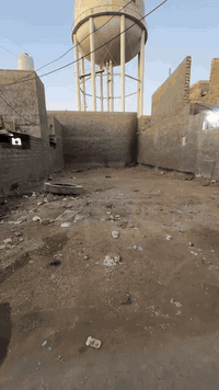 السلام عليكم 
قطعة ٢٠٠ متر الصناعه واجهه ١٠ نزال ٢٠
كافةً الخدمات 
للتواصل ***********
