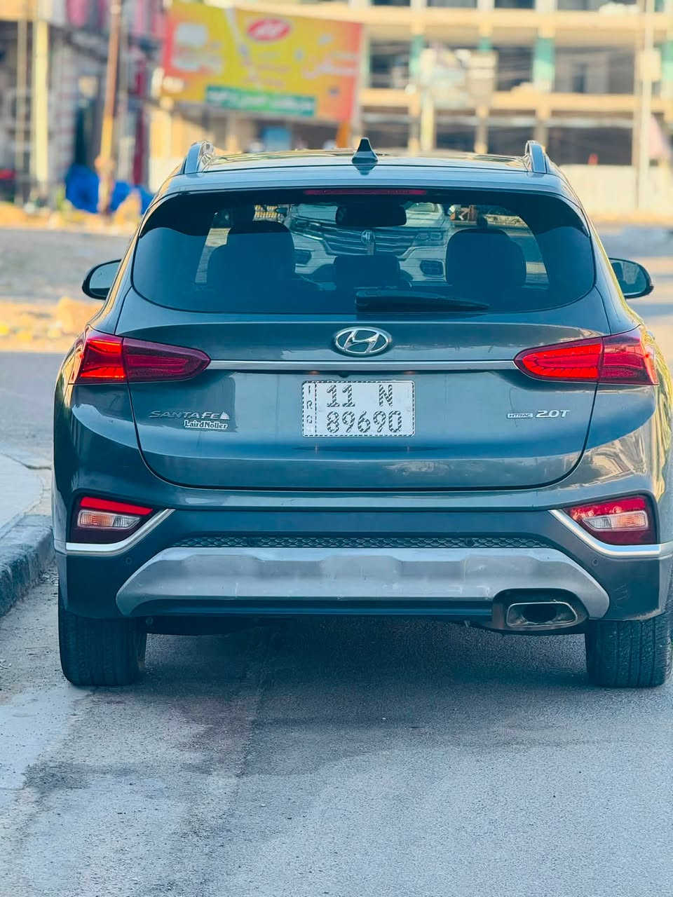 السلام عليكم 
سنتافي موديل2019 فول فول مواصفات 
وارد امريكي
سياقتها حيل حلوا
كشنات حار بارد
داخل جلد
كشنات تحكم كهرباء 
ستيرن حار 
٤ سلندر 
بصمة وخزن ميموري
تشغيل عن بعد
بانوراما 
إنارة داخلية 
دجتال
هنبريك دكمه
كاميرات محيطيه 360 درجه 
و مليانه مواصفات بعد
خزن ميموري 
بردات خلفية 
بعد بيها هواي مواصفات 
الحادث طخطخات بيها قطع صبغ 
بدون شواصي ولا دواخل 
صور الحادث داخل المنشور والسونار كذالك 
رقم بغداد تحويل مباشر 
السعر128 وبي مجال للشراي
العنوان بغداد 
الاستفسار ***********
