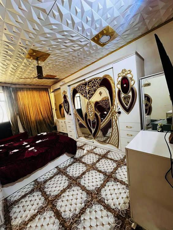 غرفة تركي باب اول ضخمه مابيه اي خدش نضيفة فقط سجت كنتور شويه ثكيله بل سحب تصليحهه جدا بسيط 
سعره 700 وبيهة مجال  المكان بغداد ابو غريب


**إذا كنت صاحب هذا الإعلان وتريد حذفه لأي سبب، رجاءا أرسل رسالة إلى الدعم الفني**
