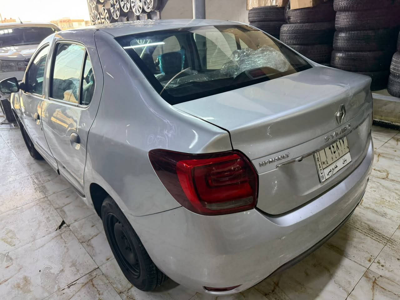 السلام عليكم
رينو موديل 2019 حره
رقم بابل مكفوله من الصبغ والتبديل بيه باردات بصيطه مكينه كير كله جديد  المكان ديوانيه للاستفسار اكثر الاتصال ***********
***********
