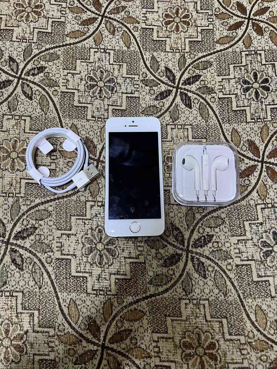 يالله
ايفون عدد ٣
واحد ايفون فايف s ذاكره ٣٢ السعر ٥٠ الف
الثاني ايفون فايف s ذاكره ١٦ السعر ٤٠ الف
الثالث ايفون ٧ ابلص ذاكره ٣٢  بطاريه 100السعر ٧٠ الف
اجهزه امزون بس اصليات كلها 
يتوفر توصيل محافضات


**إذا كنت صاحب هذا الإعلان وتريد حذفه لأي سبب، رجاءا أرسل رسالة إلى الدعم الفني**