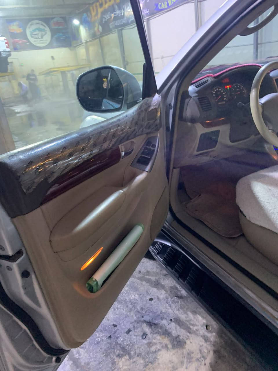 السلام عليكم
تيوتا ابرادو موديل 2009للبيع 
رقم سليمانيه بسمي سنويه 2030
سيارة مكفوله من صبغ او ضربه 
ماعده دعاميات مصبوغه 
كير محرك مكفول 
سيارة خليجي حجم المحرك 2700
فور ويل ماشيه 233حقيقي 
تخم تاير جديد حداديه جديدة 
تبريد مركزي سيارة خير من الله 
سعرها 175وبيها مجال 
ملاحظه صاحب سيارة ديالى بعقوبه 
***********
