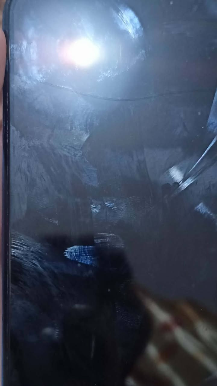 السلام عليكم 
جهاز Y9(برايم) 
الجهاز مثل ما موضح بل صور
جهاز نضيف
للبيع ادفع سعر عجبني ابيع 
المو شراي لا يعلق


**إذا كنت صاحب هذا الإعلان وتريد حذفه لأي سبب، رجاءا أرسل رسالة إلى الدعم الفني**