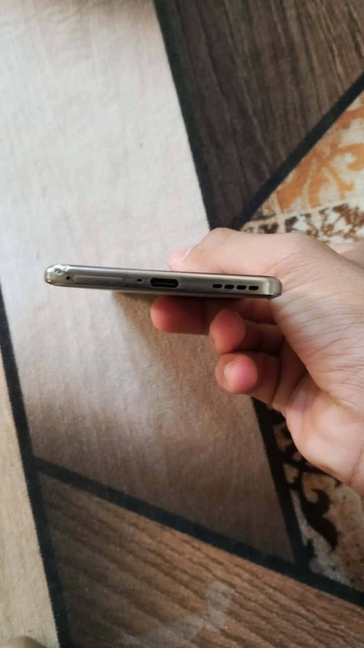 السلام عليكم جهاز لبيع هوت 50 برو بلاص جهاز نضيف اي شي ما مبدل بي البطاريه 5000M الكامره الخلفيه 50M الامامية13 M كارتون ويا شاحنه ويا الذاكره 256 البوبجي 60 فريم الرقم *********** بغداد مدينه الصدر سعر 180 بي مجال حك الجيه 🥶
