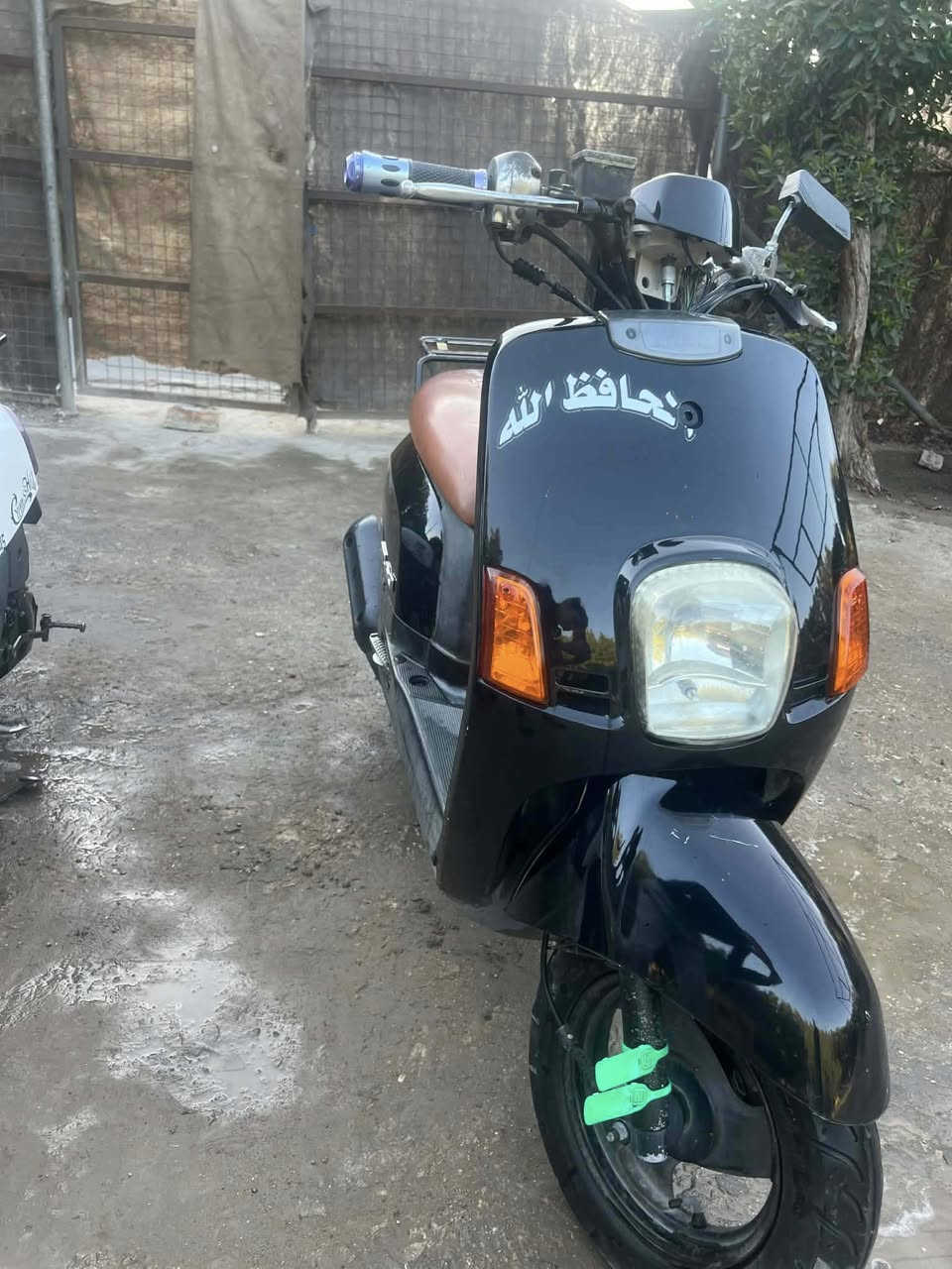سعر ٤٥٠. بيها نواقص قليله. رقمي ***********
