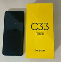 جهاز جديد للبيع realme السعر خاص  07824805362