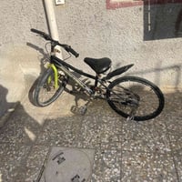 بايسكل ياباني حجم ٢٢ محتاجله بس جوب  للبيع سعر ٣٠  07722010210