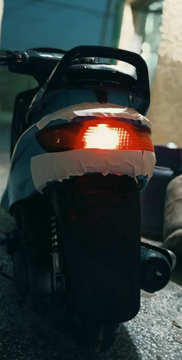 السلام عليكم للبيع دراجه نوع فراشه 140 مكفوله كله شغاله حتى الكهربائيات شغاله والسلف والهندر نضافه 80% المحرك مكفول السعر 450 وبيه مجال مكاني حله نادر 2 للاتصال ***********
