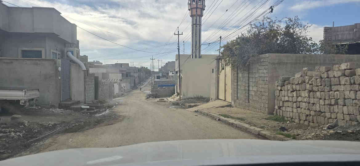 الارض للبيع في القوسيات حي الإيمان خلف معمل غاز دجلة سند ٢٥ حق التصرف المساحة ٤٣٥م واجهه ١٤ وربع عمق ٣٠ الارض على شارع التبليط الرئيسي السعر ٤٠ مليون وبيهه مجال للاستفسار الاتصال ***********
