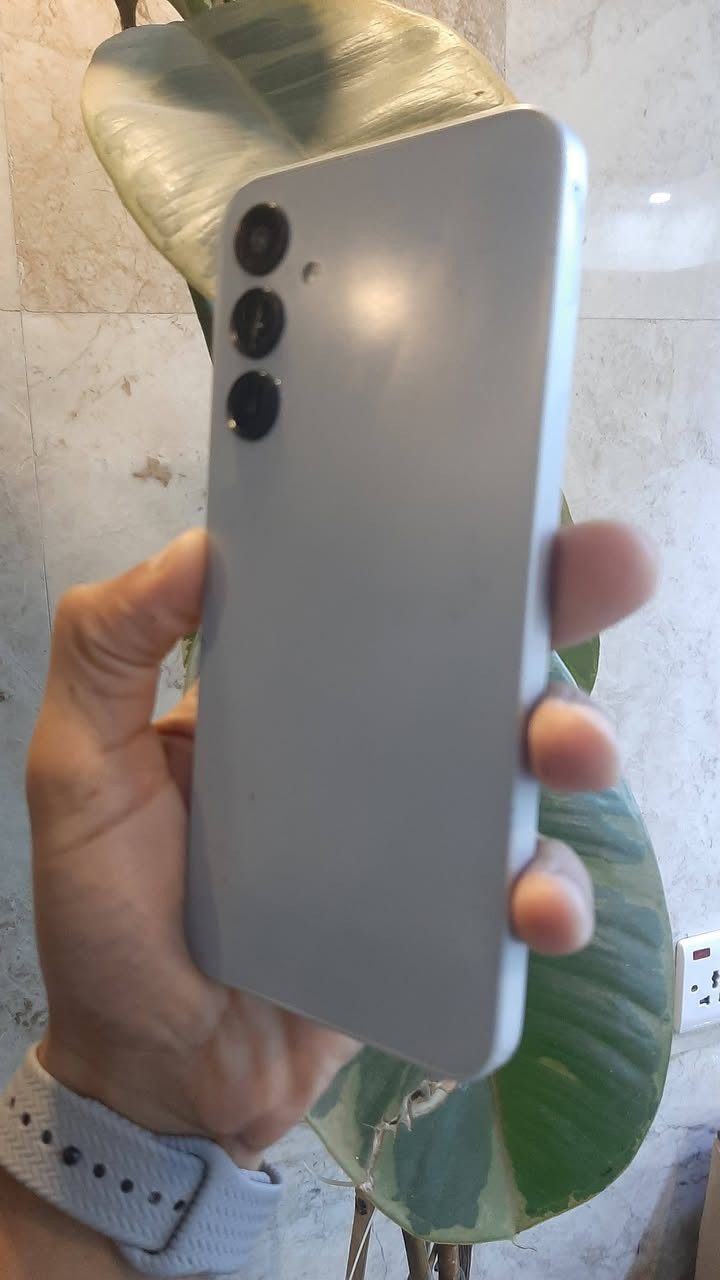 وحش السامسونج A16https://chat.whatsapp.com/EuGAyZcG4dt1sNot4erFr6


**إذا كنت صاحب هذا الإعلان وتريد حذفه لأي سبب، رجاءا أرسل رسالة إلى الدعم الفني**