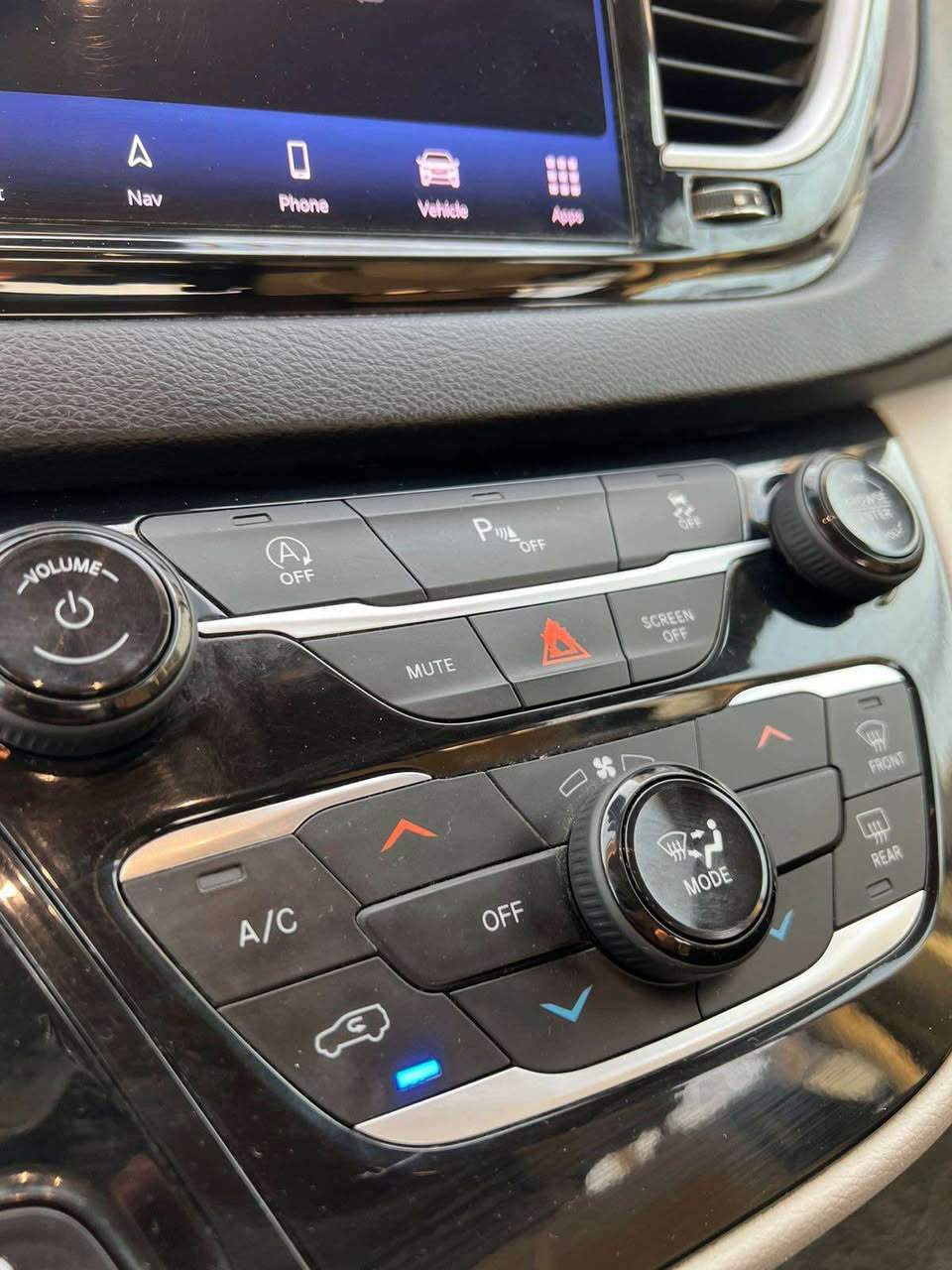 سلام عليكم للبيع مستعجل  باسفيكا ٢٢  
3.6L
المواصفات

ابواب كهربائية (شفط)
صندوق كهربائية 
هند بريك بصمه
كشنات جلد
تبريد ثلاث قطع 
حساسات.
نقطة عمياء
تحديد مسار
رادار جانبي
كشنات سياحي
مانع انزلاق
كير ماوس 9نمر

باقي المواصفات معروفه
سيارة جاهزة من كلشي بيها تخم تاير جديد ضمان سنتين صارله سبوع وبطارية صغيرة وجبيره جديد ضمان ٦ اشهر 
 

السيارة باسمي تحويل ثاني يوم 
السعر  شدتين و٥  

مكان السياره بغداد / الشعب شارع الاسواق 
*********** بغداد, العراق
