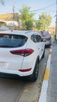 توسان ٢٠١٦ خليجي رقم بغداد ماشيه ٩٣ الف السياره جاهزه من كلشي ٠٧٧٠٩٧٢٨...